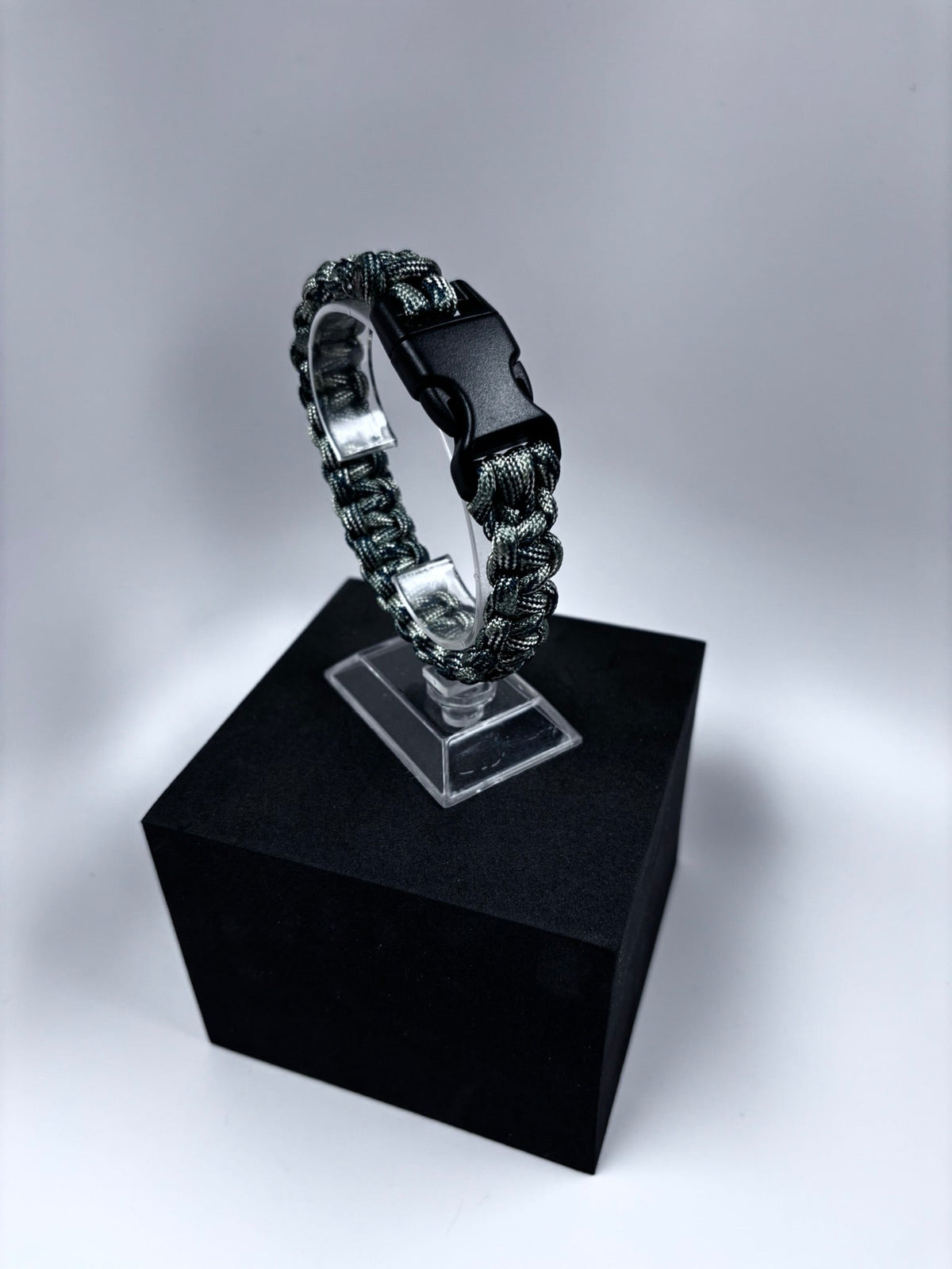 Bracelet de survie en paracorde Cobra camouflage vert