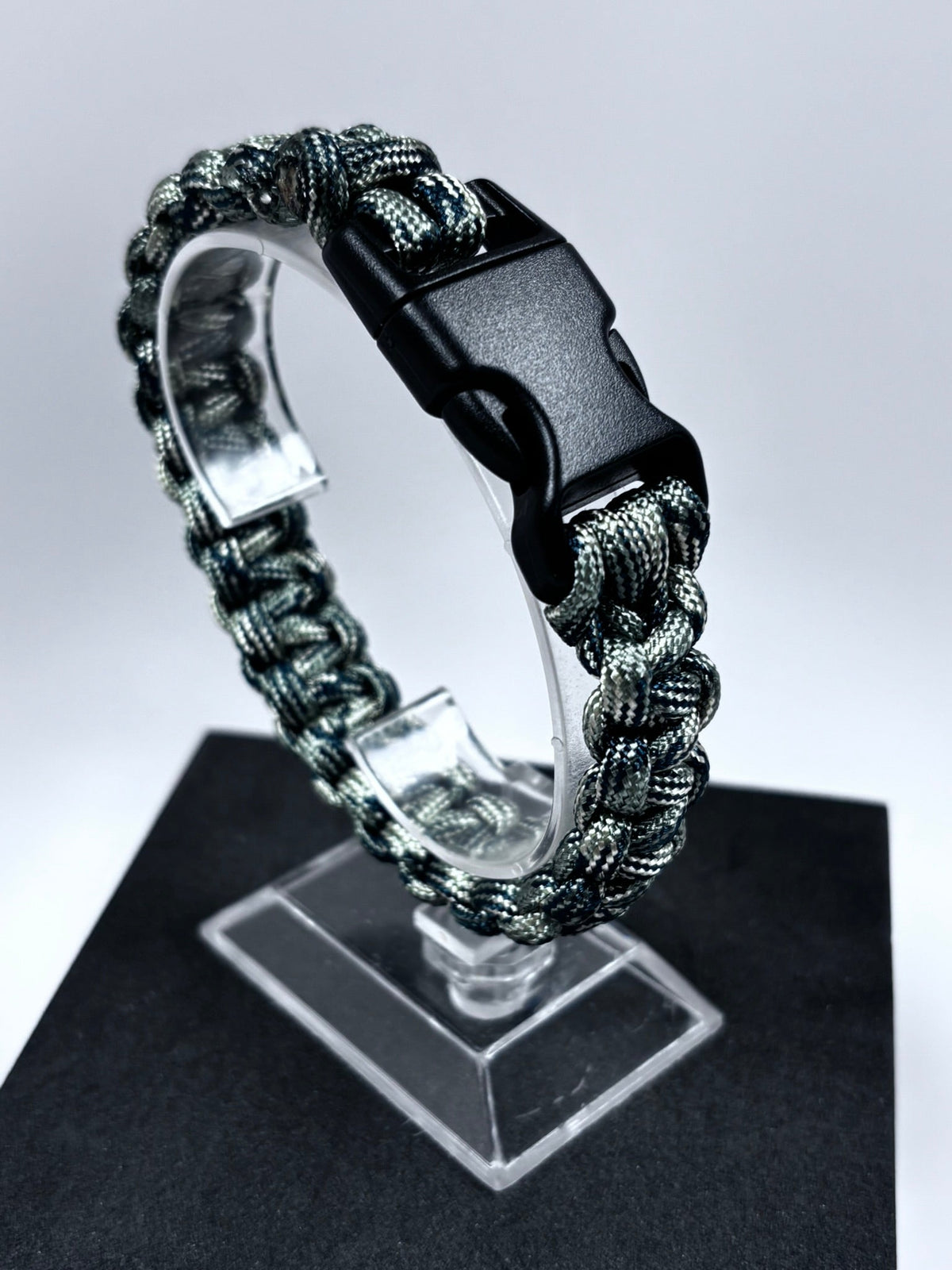 Bracelet de survie en paracorde Cobra camouflage vert
