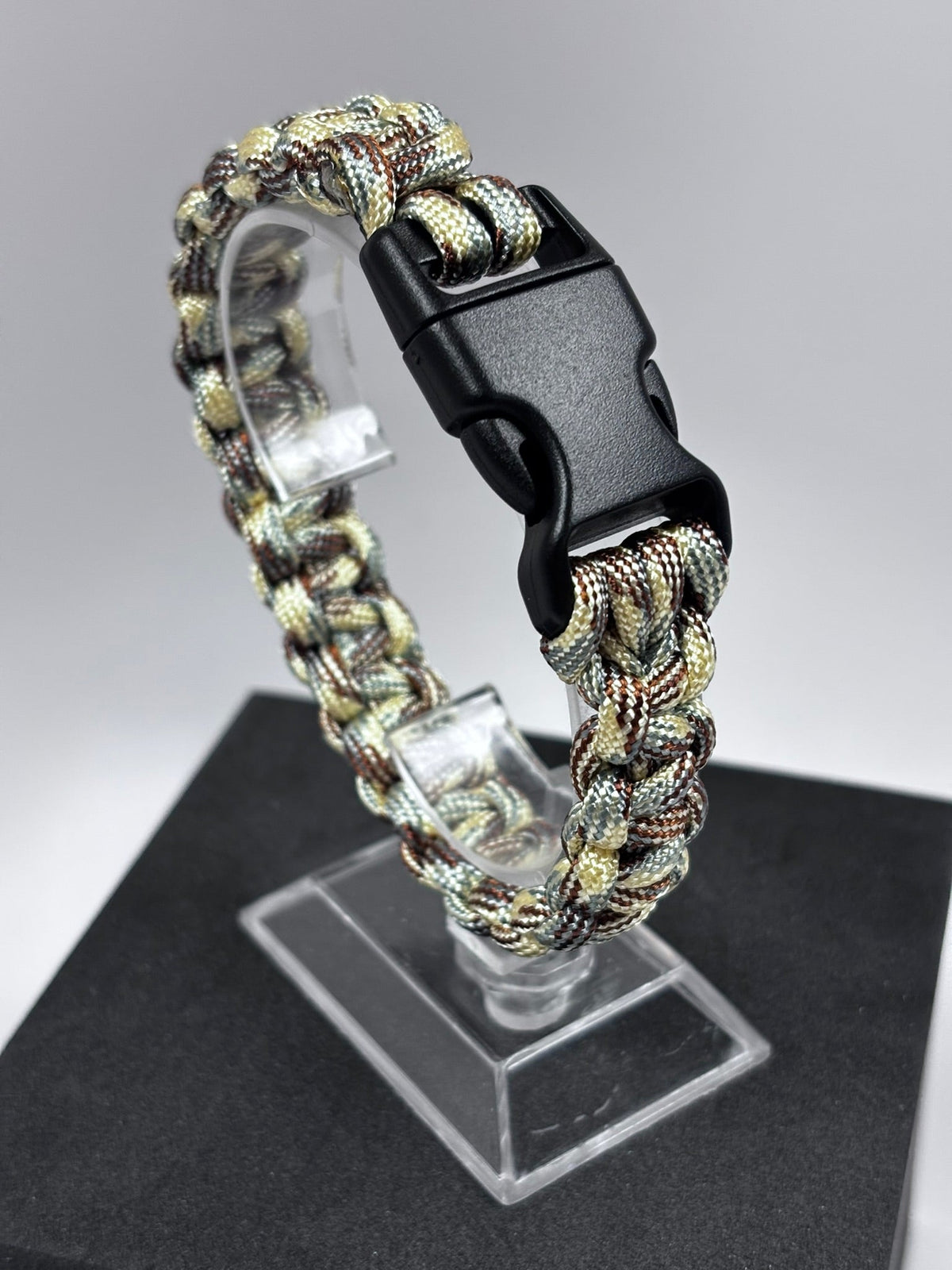 Bracelet de survie en paracorde Cobra camouflage sable