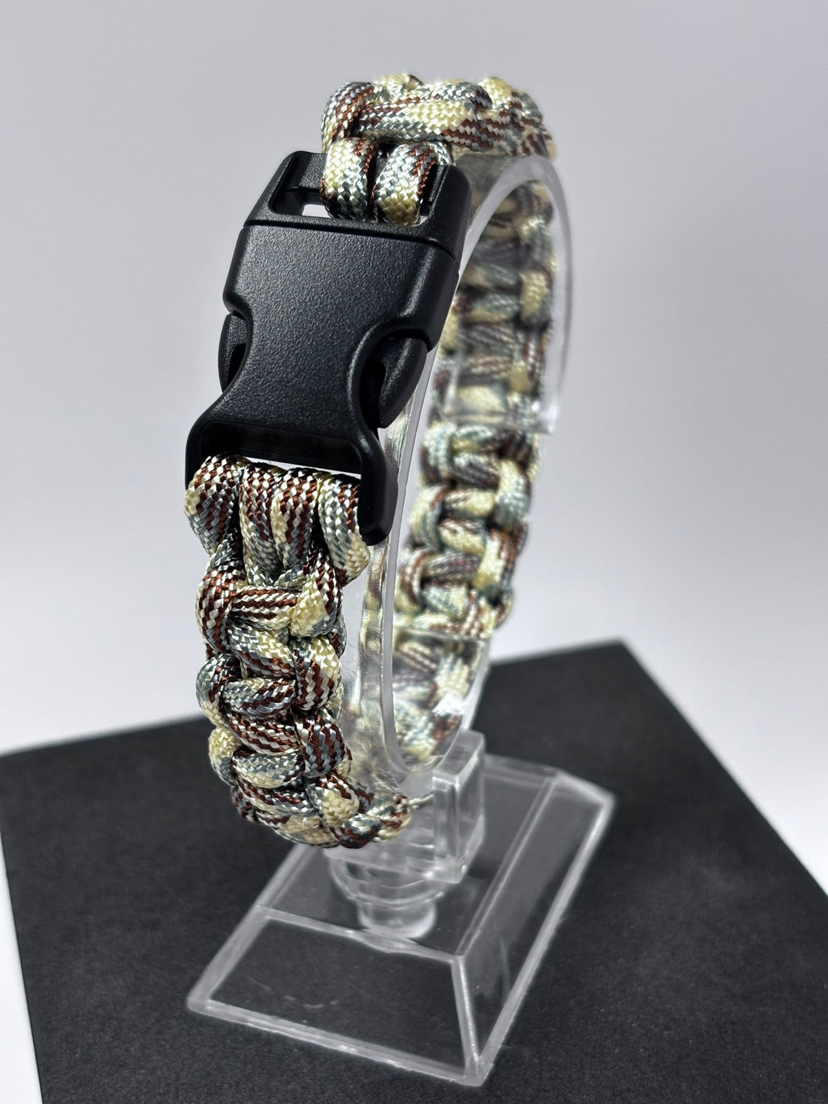 Bracelet de survie en paracorde Cobra camouflage sable