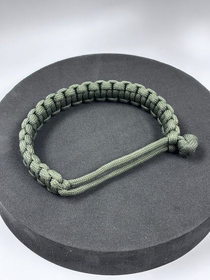 Bracelet en paracorde Mad Max (Vert armée)