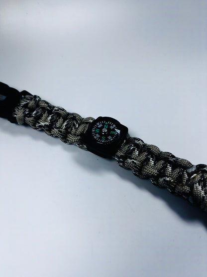 Porte-clés en paracorde Punisher (Sahara)