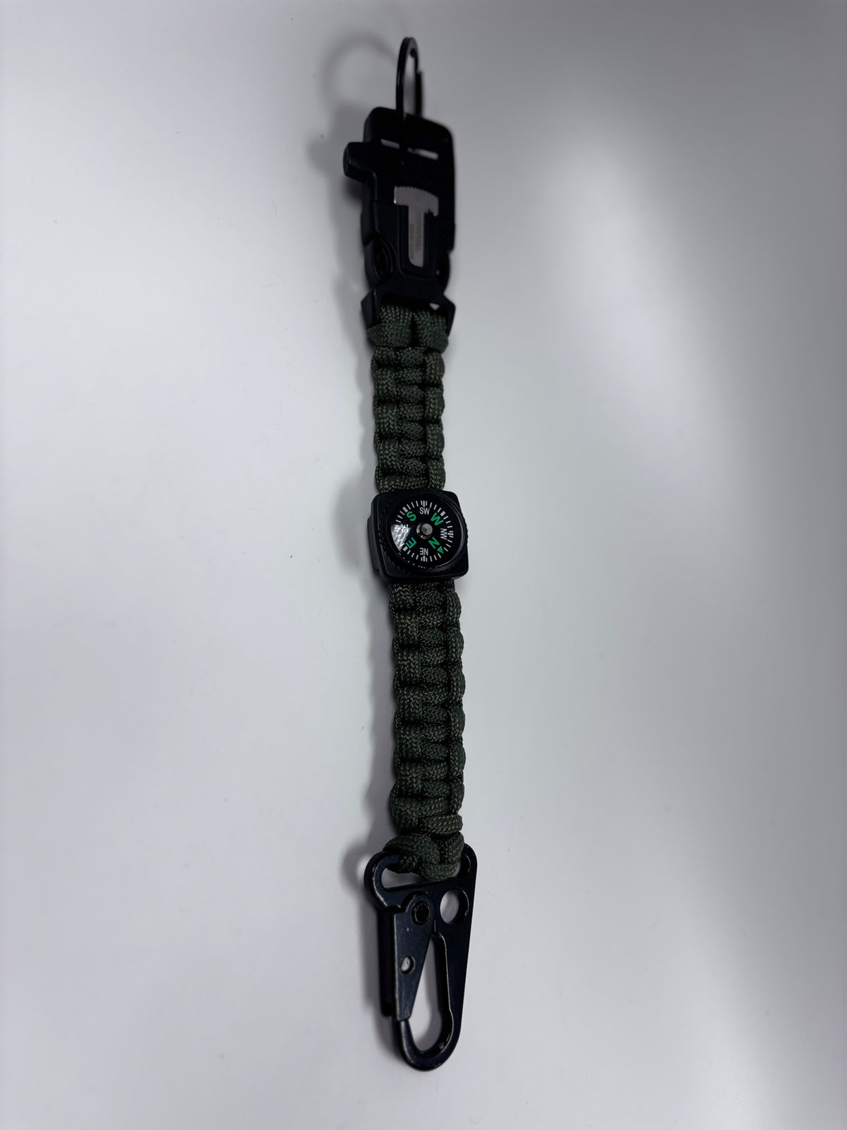Porte-clés de survie en paracorde avec allume-feu vert armée