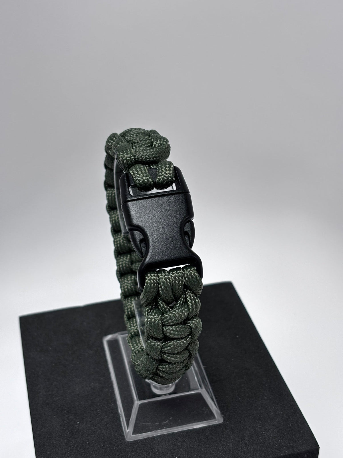 Bracelet de survie en paracorde Cobra vert armée