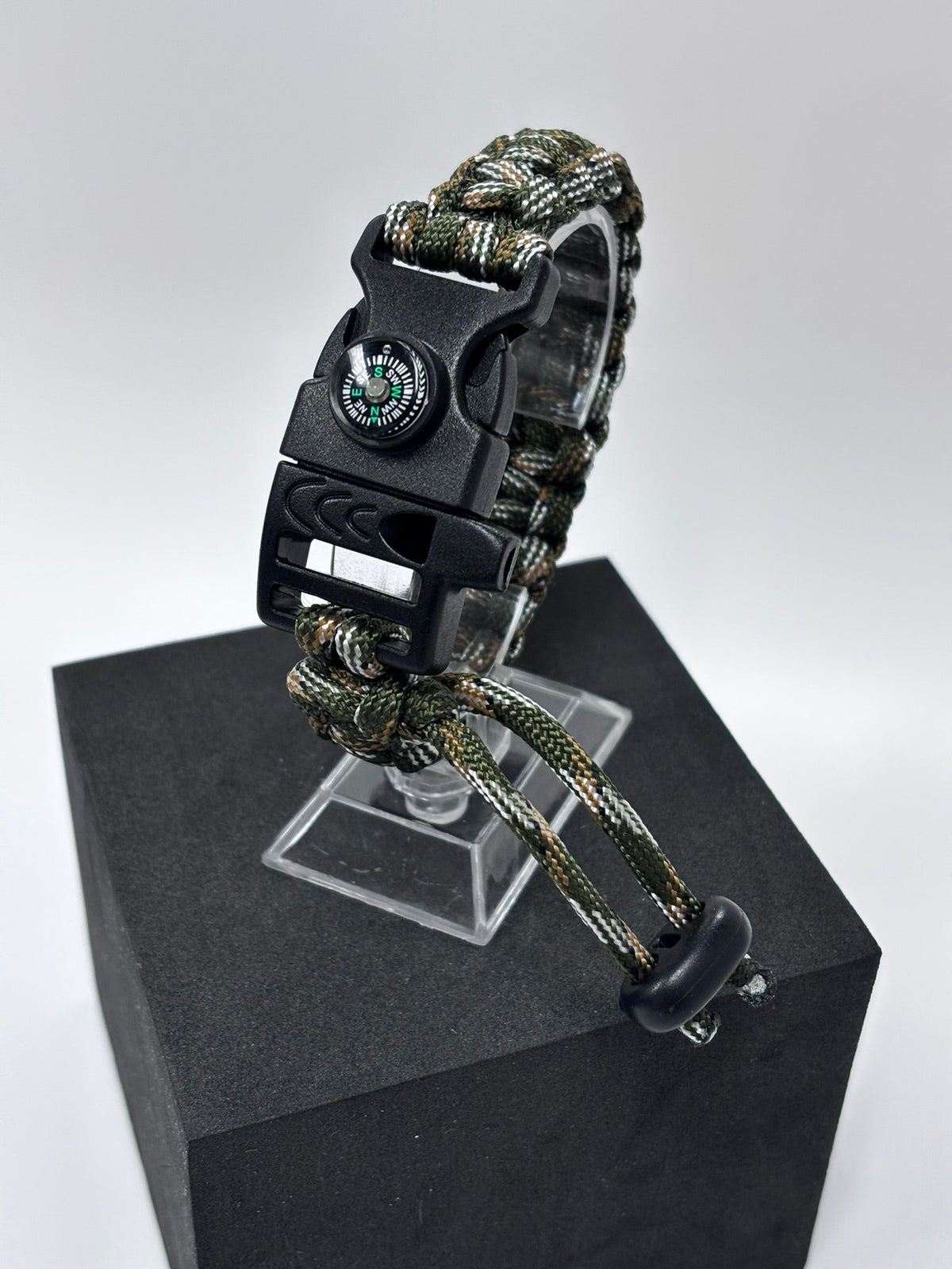 Bracelet de survie 3 en 1 en paracorde camouflage