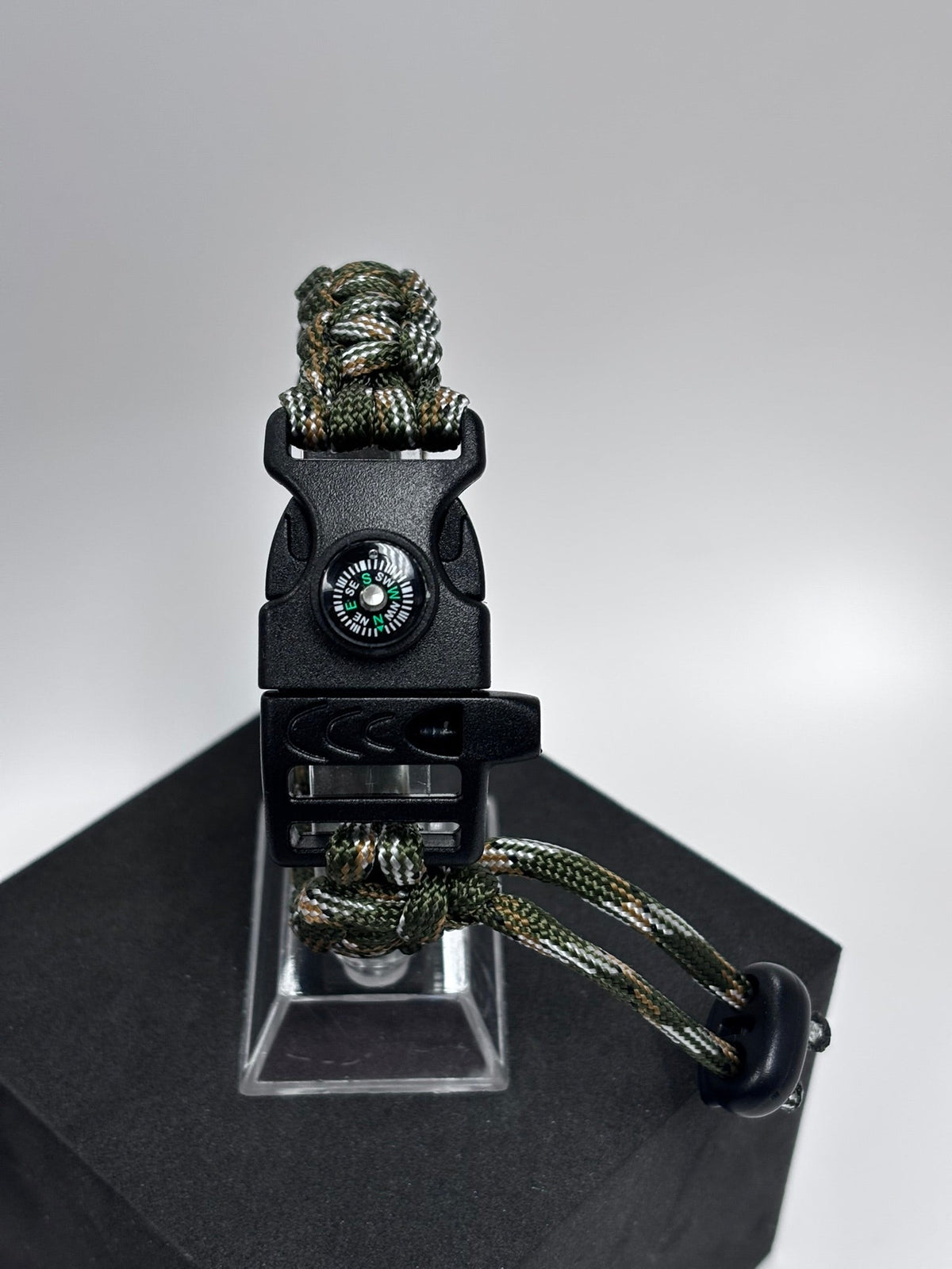 Bracelet de survie 3 en 1 en paracorde camouflage