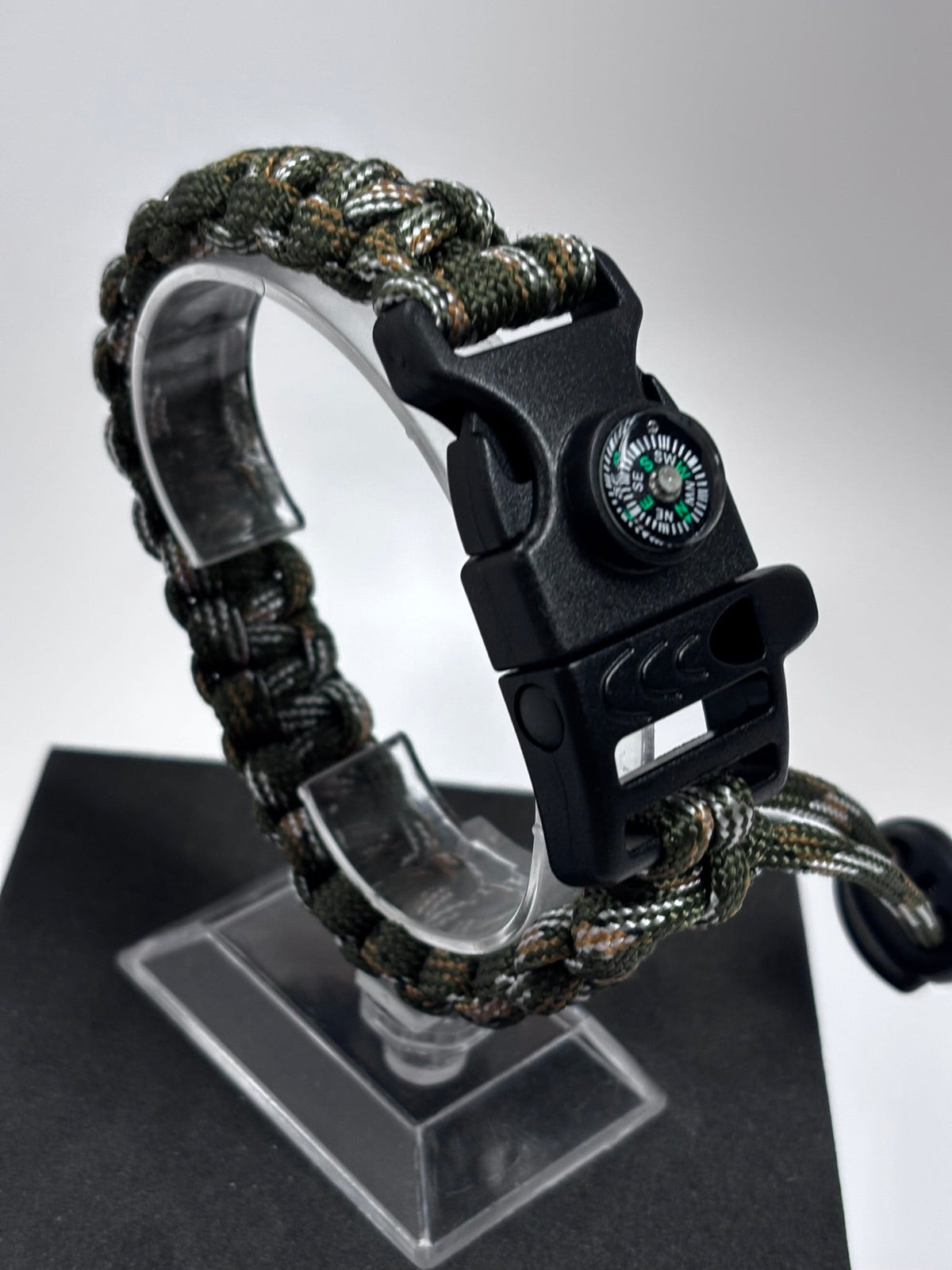 Bracelet de survie 3 en 1 en paracorde camouflage